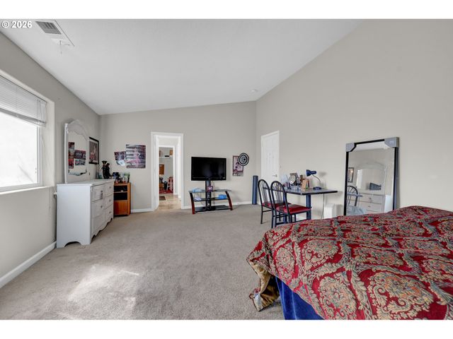 3886 AERIAL Way, Eugene, OR 97402