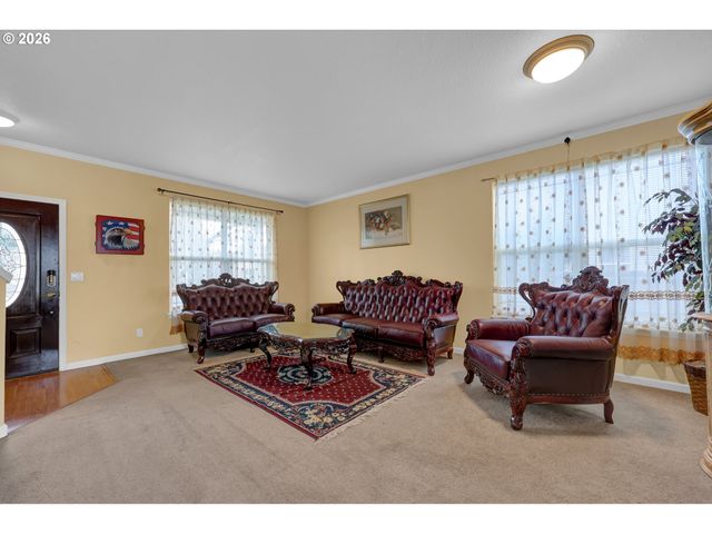 3886 AERIAL Way, Eugene, OR 97402