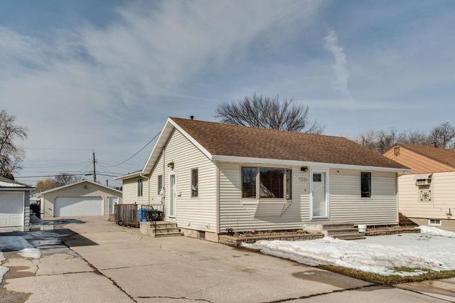 1333 15th Street S, Fargo, ND 58103