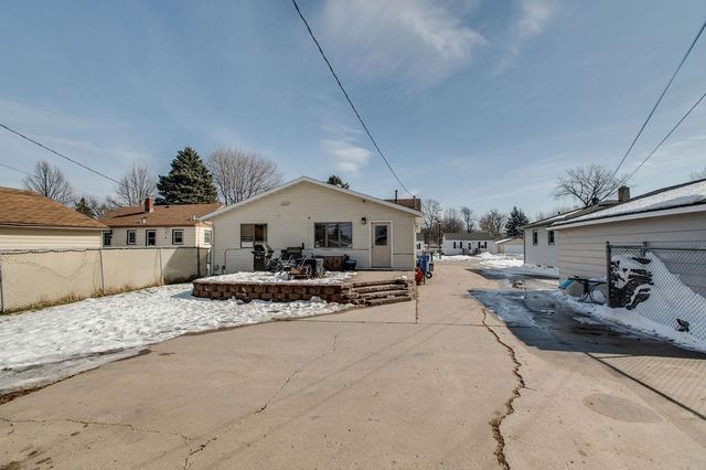 1333 15th Street S, Fargo, ND 58103