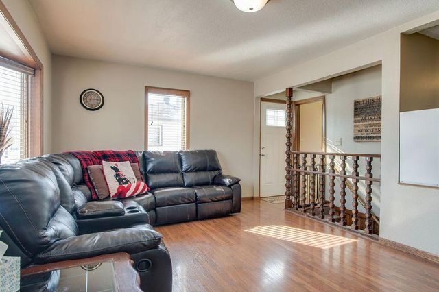 1333 15th Street S, Fargo, ND 58103