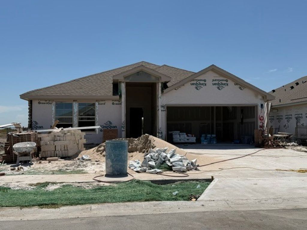 7625 Lacey Dr, Corpus Christi, TX 78414 — exterior