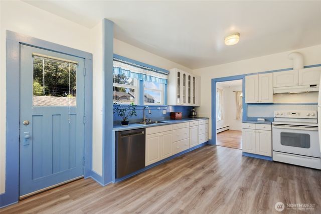2013 SW Dakota Street, Seattle, WA 98106