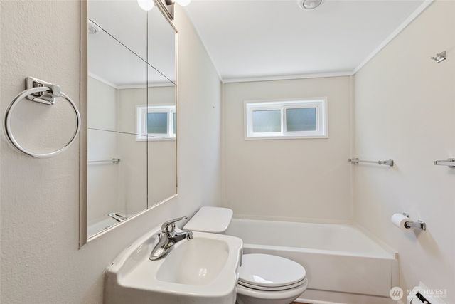 2013 SW Dakota Street, Seattle, WA 98106