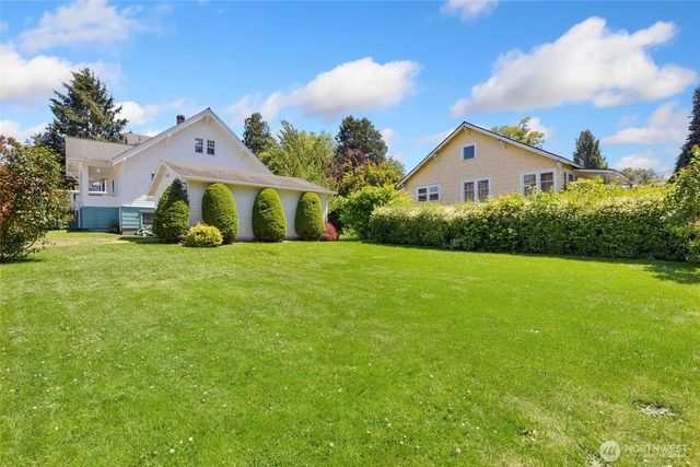 2013 SW Dakota Street, Seattle, WA 98106