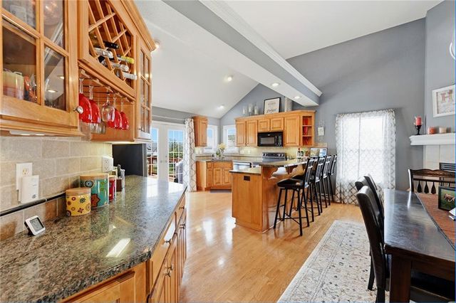 2500 SW Kristin Drive, Lee's Summit, MO 64082