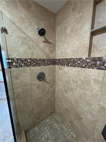 2500 SW Kristin Drive, Lee's Summit, MO 64082