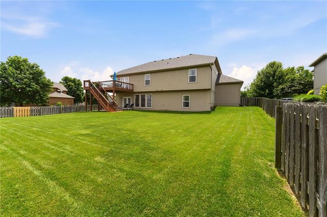 2500 SW Kristin Drive, Lee's Summit, MO 64082