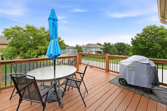 2500 SW Kristin Drive, Lee's Summit, MO 64082