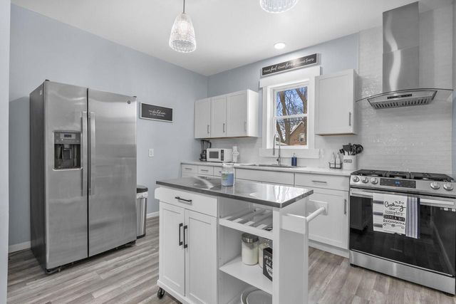 5537 24th AVENUE, Kenosha, WI 53140