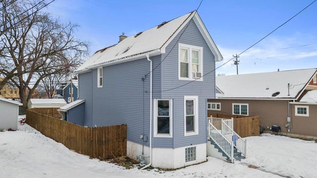 5537 24th AVENUE, Kenosha, WI 53140