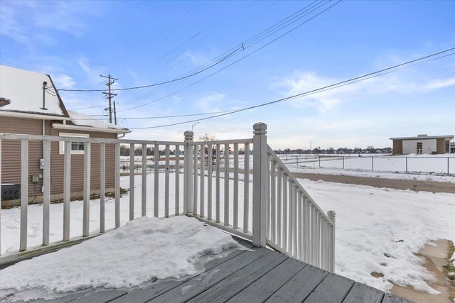 5537 24th AVENUE, Kenosha, WI 53140