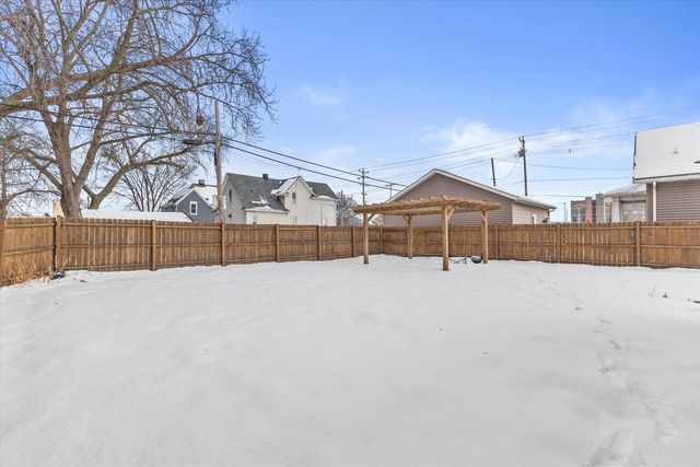 5537 24th AVENUE, Kenosha, WI 53140