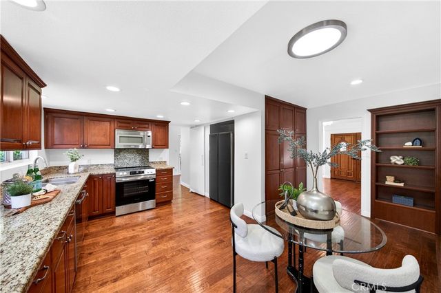 2255 El Rancho Vista, Fullerton, CA 92833