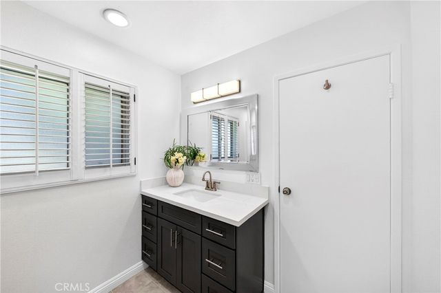 2255 El Rancho Vista, Fullerton, CA 92833