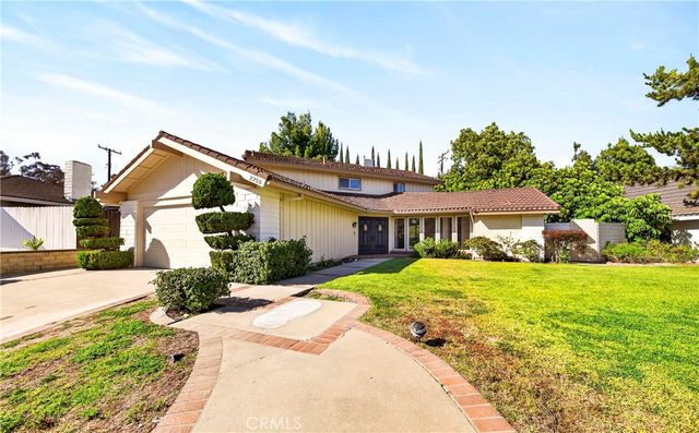 2255 El Rancho Vista, Fullerton, CA 92833