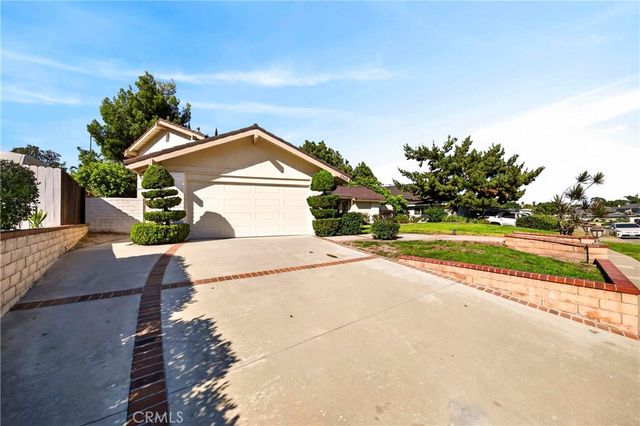 2255 El Rancho Vista, Fullerton, CA 92833