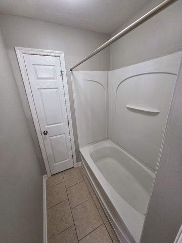 800 Anderson Ln Apt A7, Madison, TN 37115