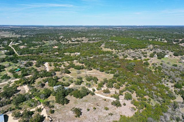 220 Pecan BR, Florence, TX 76527