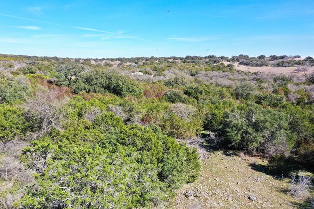 220 Pecan BR, Florence, TX 76527
