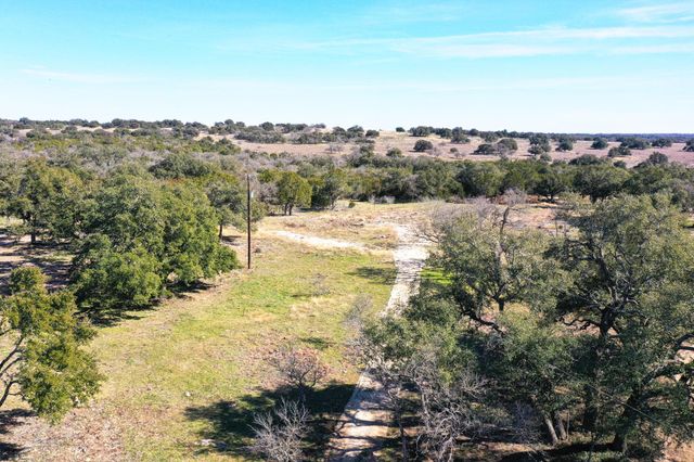 220 Pecan BR, Florence, TX 76527