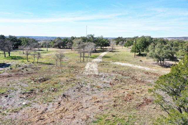 220 Pecan BR, Florence, TX 76527