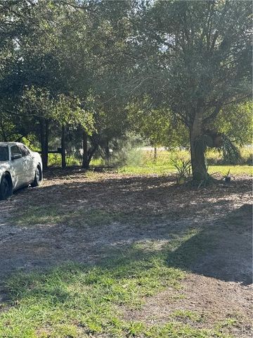 837 Pine Cone AVE, Clewiston, FL 33440