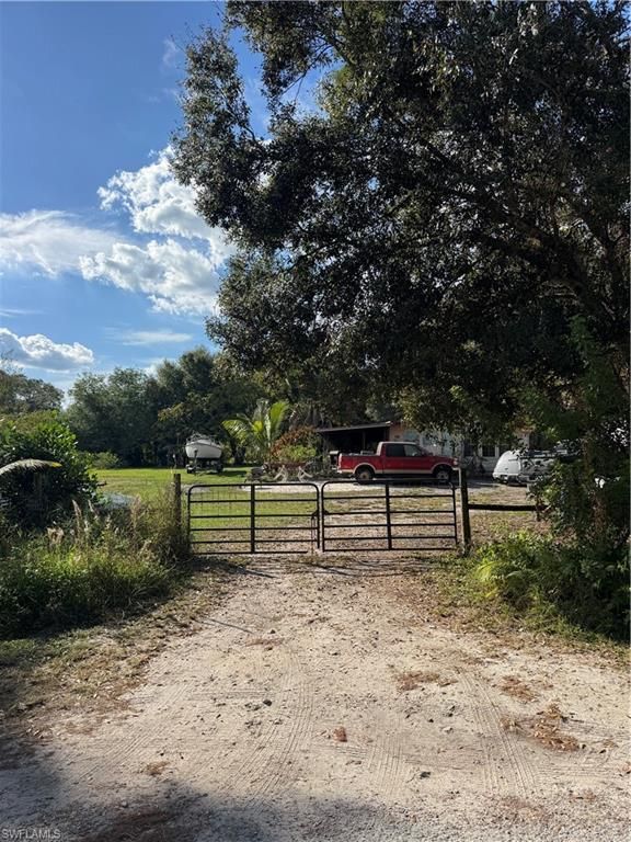 837 Pine Cone AVE, Clewiston, FL 33440