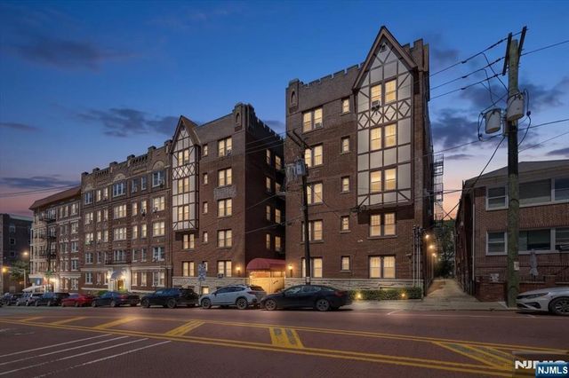 6015 E Blvd 1B, West New York, NJ 07093
