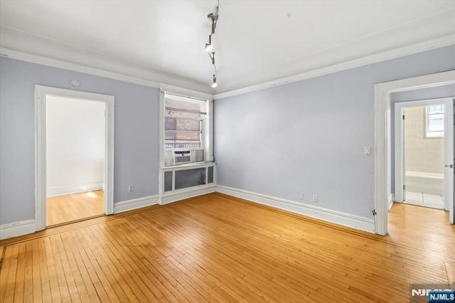 6015 E Blvd 1B, West New York, NJ 07093