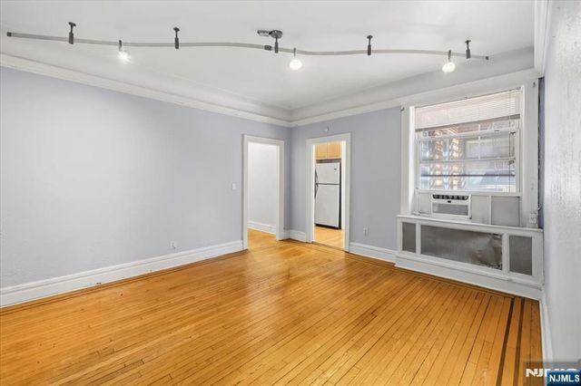 6015 E Blvd 1B, West New York, NJ 07093