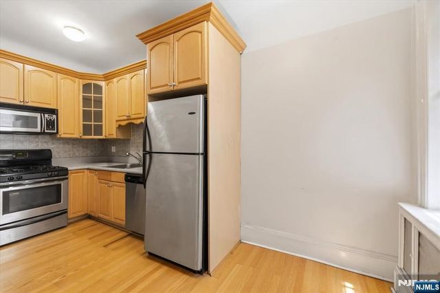 6015 E Blvd 1B, West New York, NJ 07093