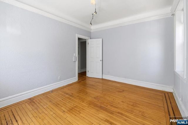 6015 E Blvd 1B, West New York, NJ 07093