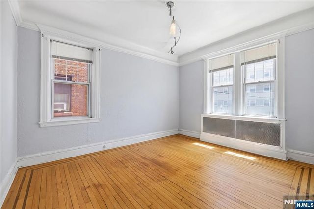 6015 E Blvd 1B, West New York, NJ 07093