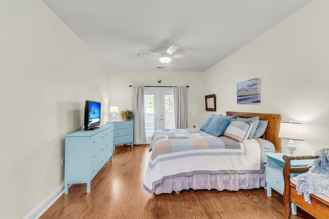 1025 Riverland Woods Place Apt 801, Charleston, SC 29412