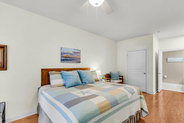 1025 Riverland Woods Place Apt 801, Charleston, SC 29412