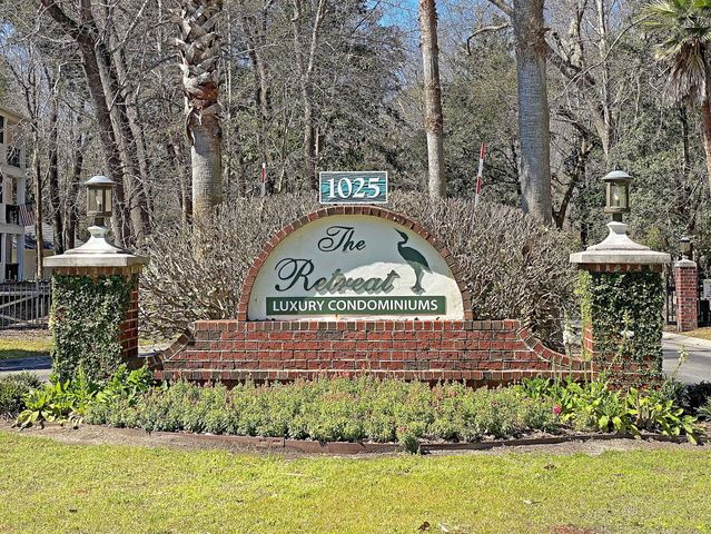 1025 Riverland Woods Place Apt 801, Charleston, SC 29412