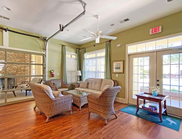 1025 Riverland Woods Place Apt 801, Charleston, SC 29412