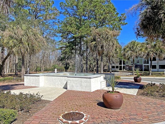 1025 Riverland Woods Place Apt 801, Charleston, SC 29412