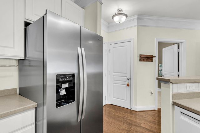 1025 Riverland Woods Place Apt 801, Charleston, SC 29412