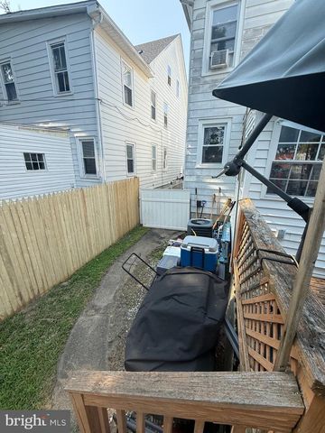 214 BROAD ST, Mount Holly, NJ 08060
