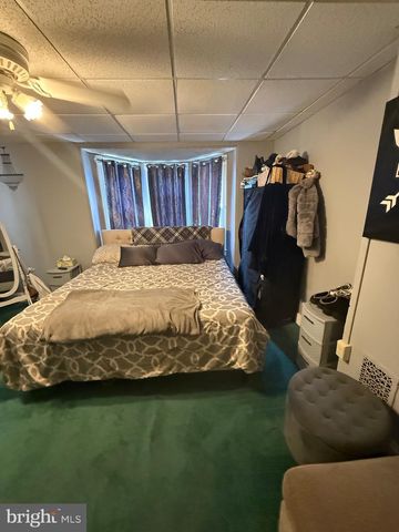 214 BROAD ST, Mount Holly, NJ 08060