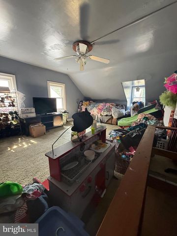 214 BROAD ST, Mount Holly, NJ 08060