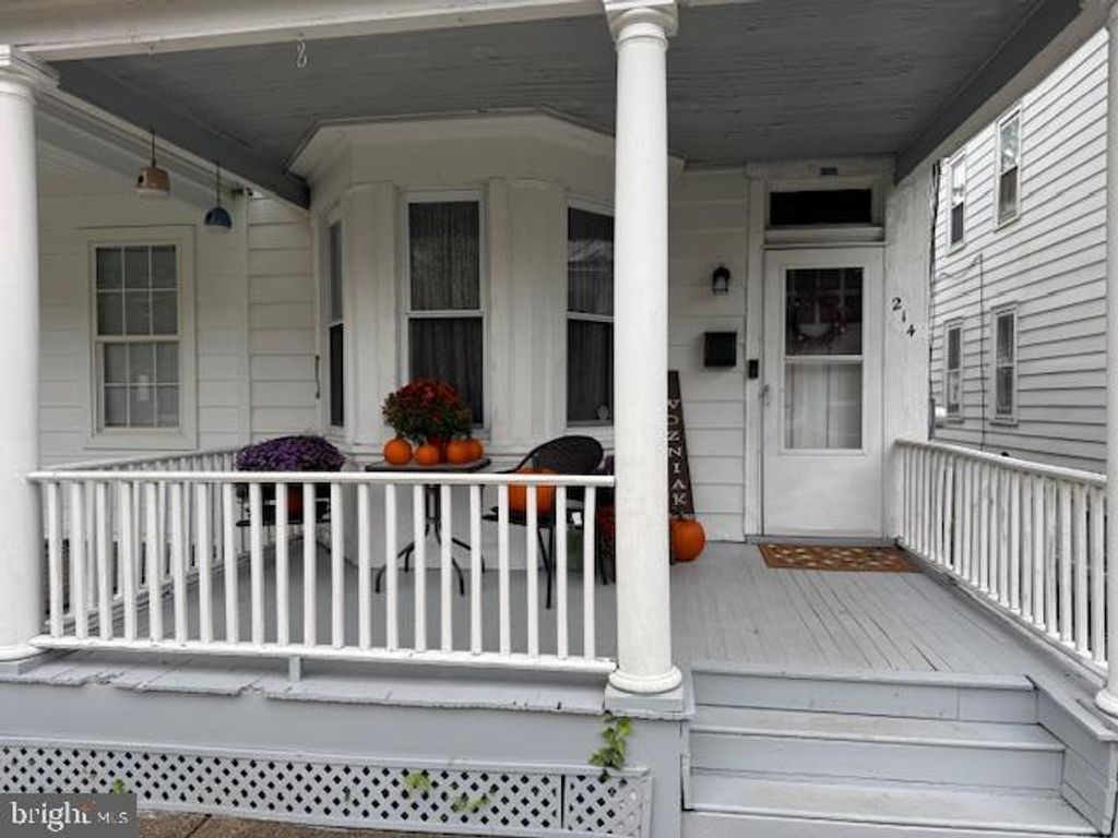 214 BROAD ST, Mount Holly, NJ 08060