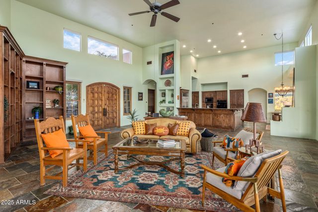 5040 E Rockaway Hills Drive, Cave Creek, AZ 85331