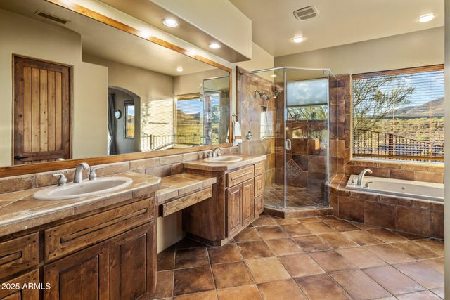 5040 E Rockaway Hills Drive, Cave Creek, AZ 85331