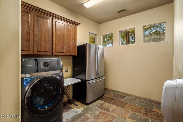 5040 E Rockaway Hills Drive, Cave Creek, AZ 85331