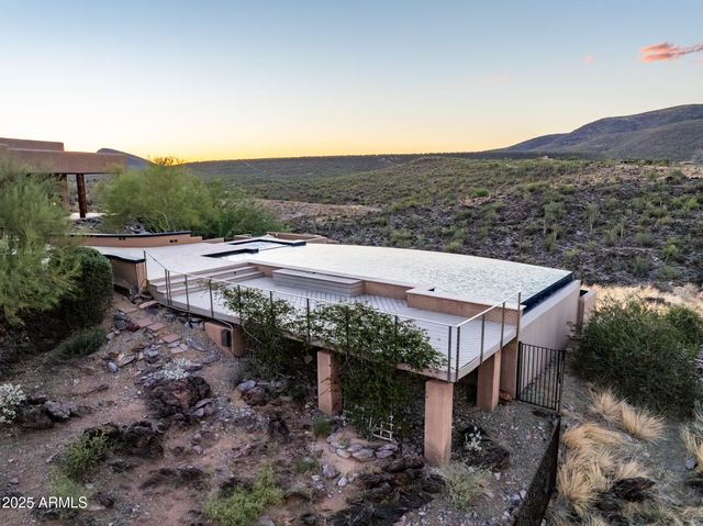 5040 E Rockaway Hills Drive, Cave Creek, AZ 85331