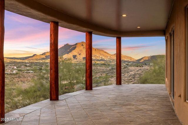 5040 E Rockaway Hills Drive, Cave Creek, AZ 85331