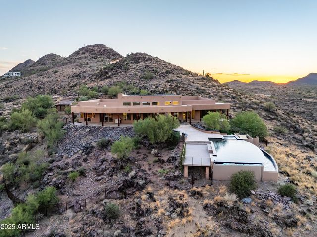 5040 E Rockaway Hills Drive, Cave Creek, AZ 85331